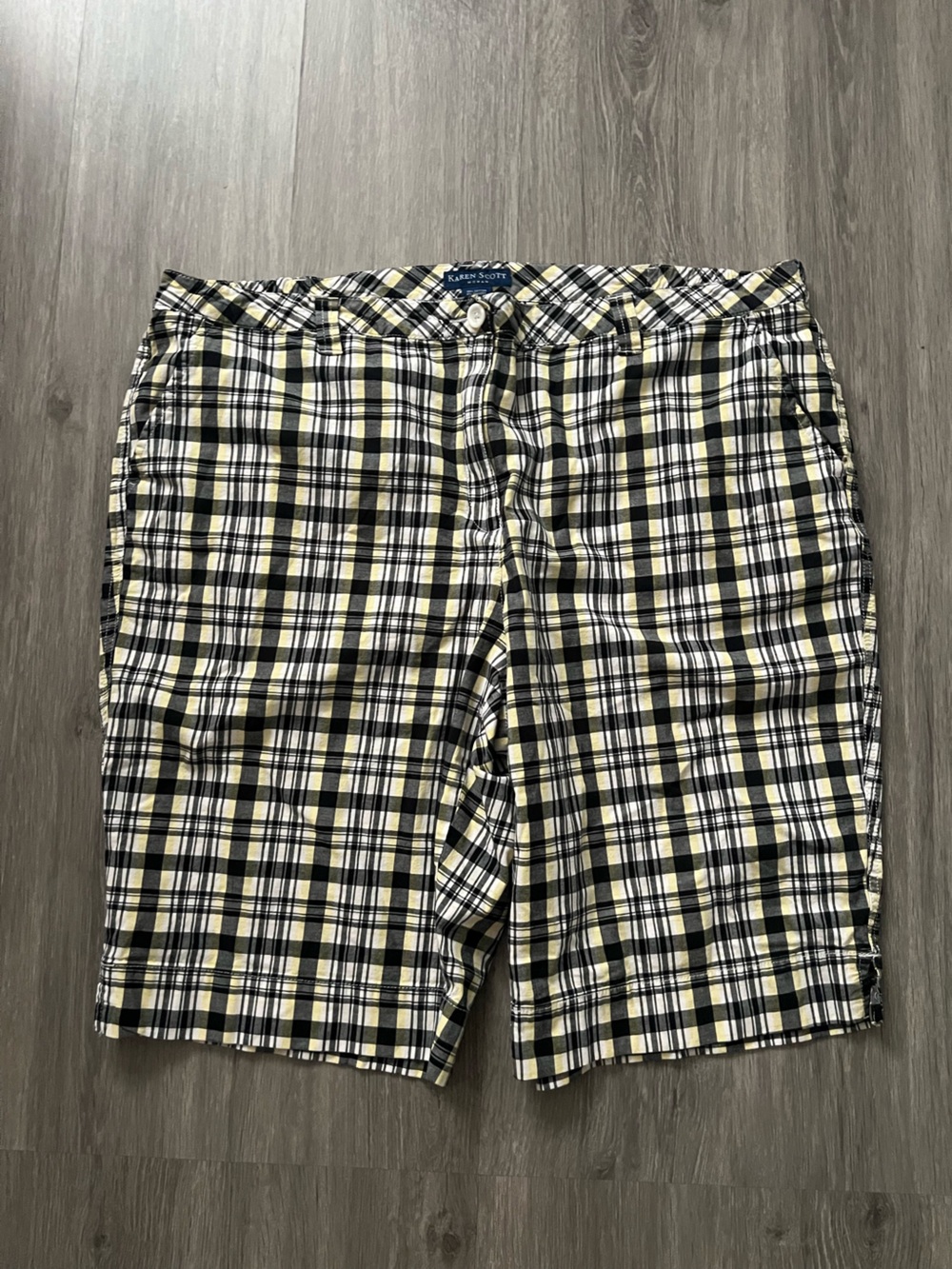 Karen Scott Black, White & Yellow Plaid Shorts